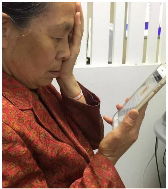 李媽媽術后不戴眼鏡也能看得清清楚楚