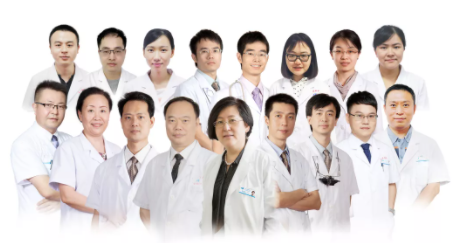 廈門眼科中心眼底病專科醫(yī)生團隊